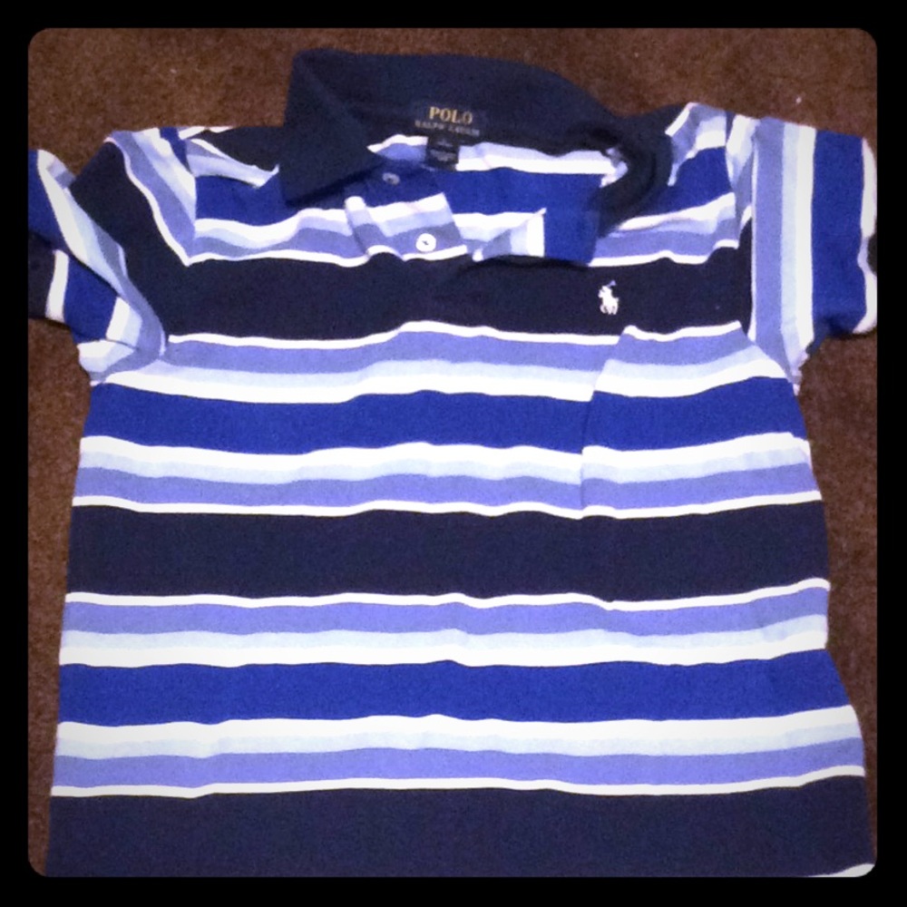 a short sleeve blue and white polo shirt